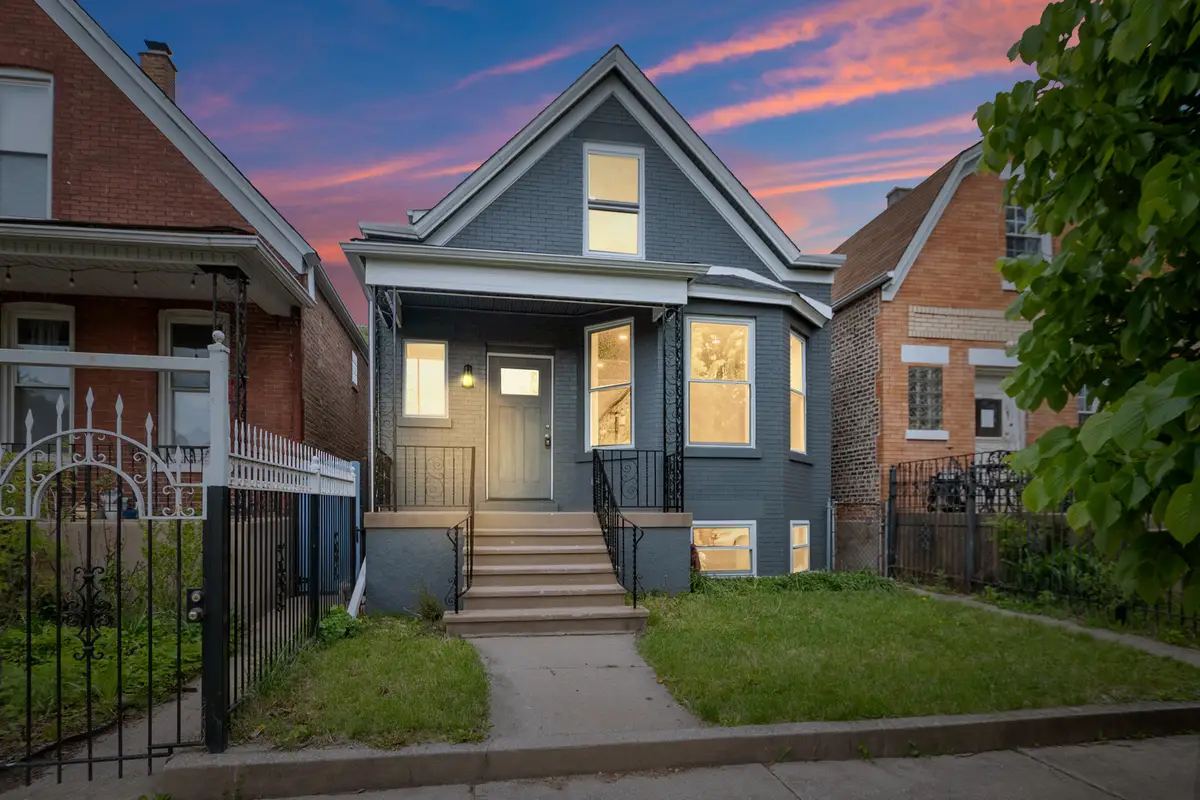3540 W Evergreen Avenue, Chicago, IL 60651 - #1