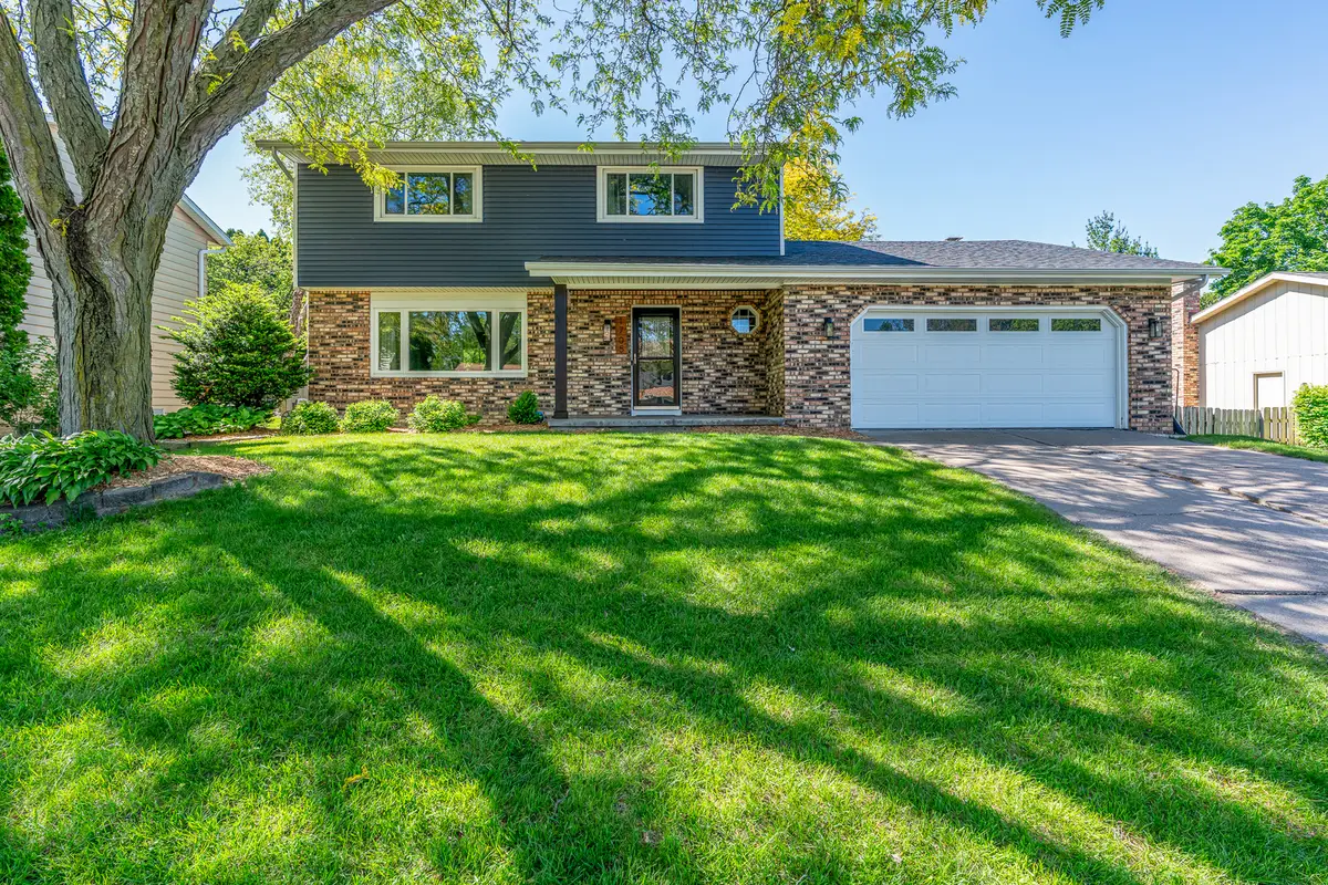 1705 Prairie Vista Circle, Bettendorf, IA 52722 - #1