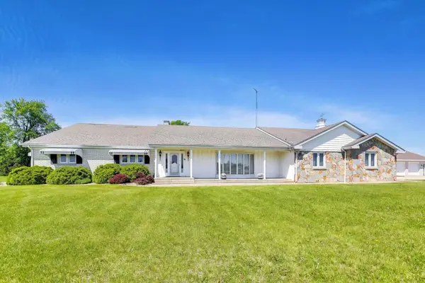 20 N Carbon Hill Road, Coal City, IL 60416