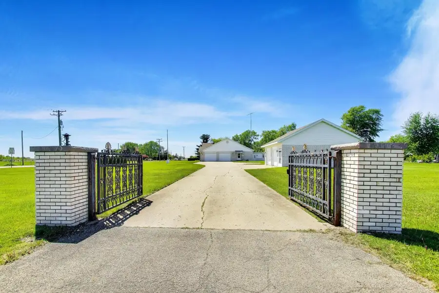 20 N Carbon Hill Road, Coal City, IL 60416 - #2