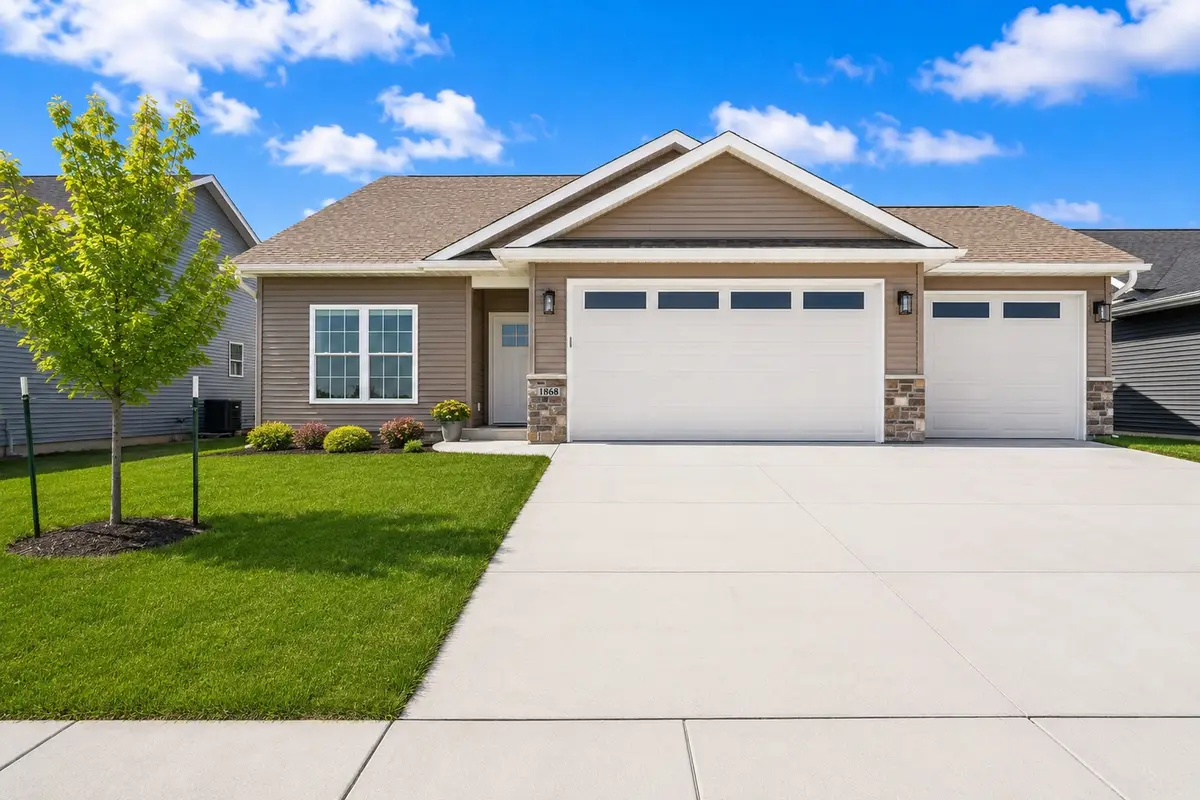 1868 Redbud Circle, Eldridge, IA 52748 - #1
