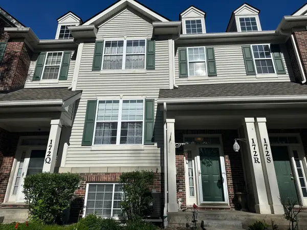 172 N East River Road, Des Plaines, IL 60016