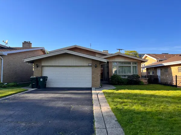 4640 W Estes Avenue, Lincolnwood, IL 60712