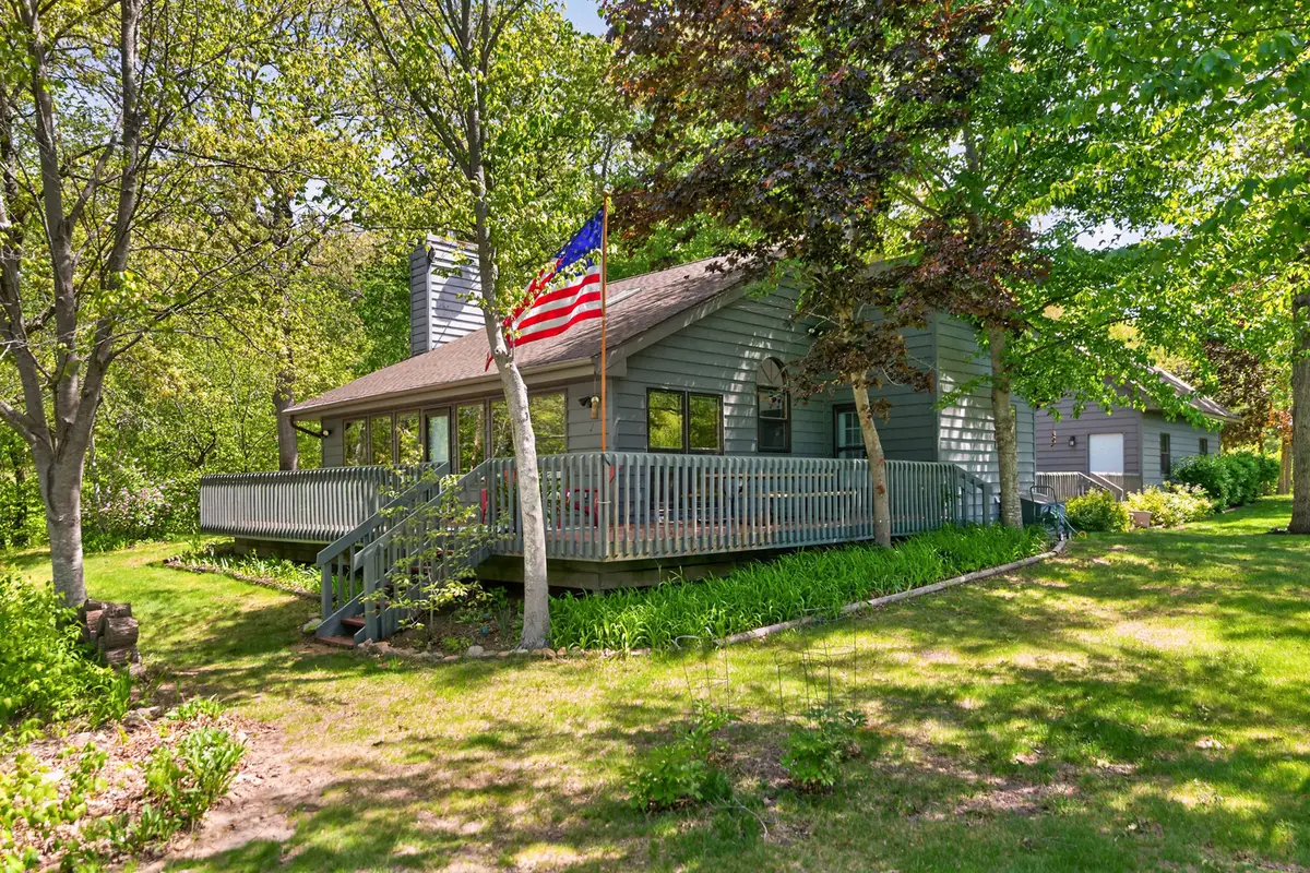 1110 White Pine Drive, Dixon, IL 61021 - #1