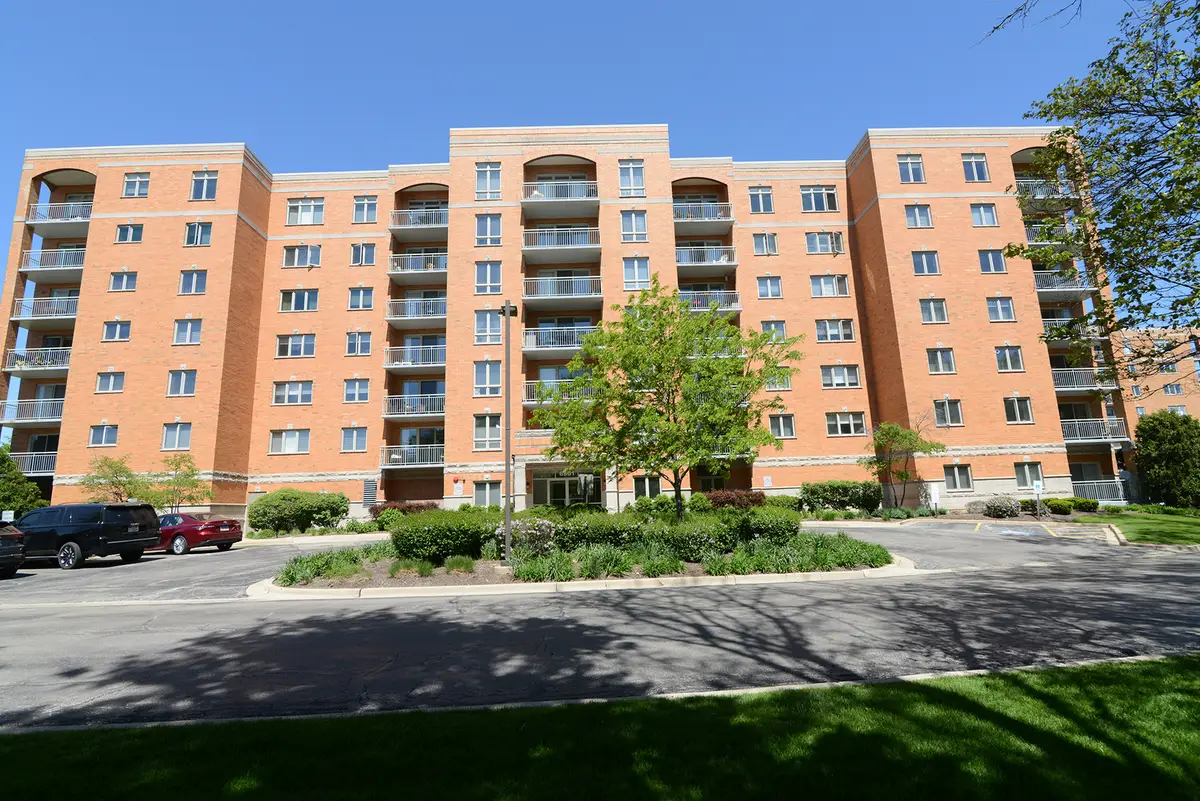 6801 N Milwaukee Avenue #707, Niles, IL 60714 - #1