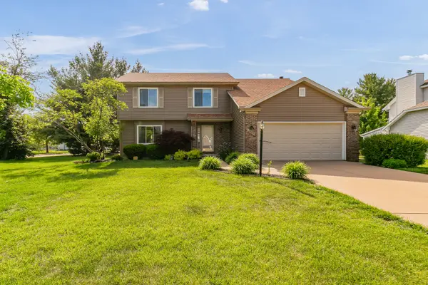 4608 Willow Wood Court, Davenport, IA 52807