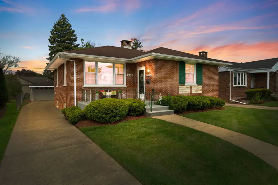 2226 Hawthorne Avenue, Westchester, IL 60154 - #2