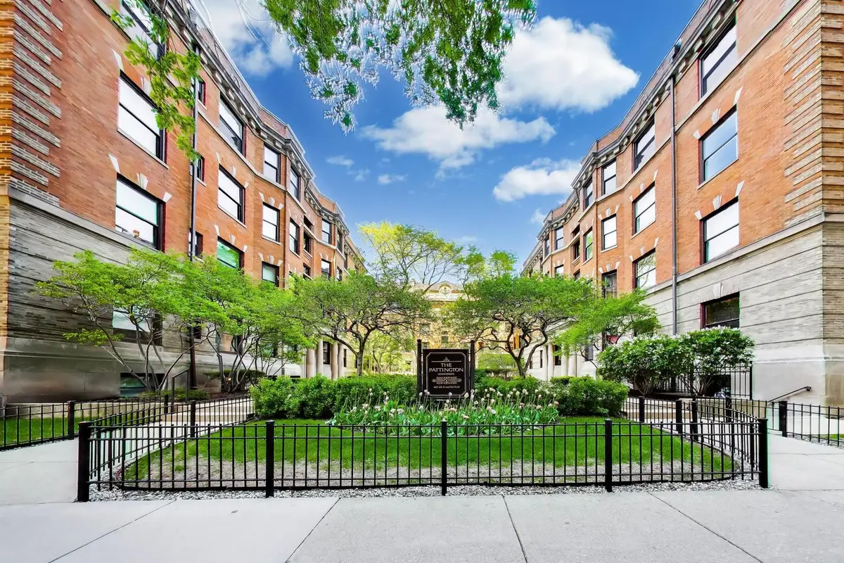 674 W Irving Park Road #F6, Chicago, IL 60613 - #1