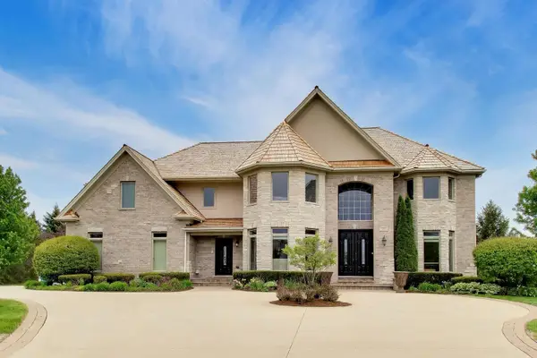 213 Justins Court, Vernon Hills, IL 60061