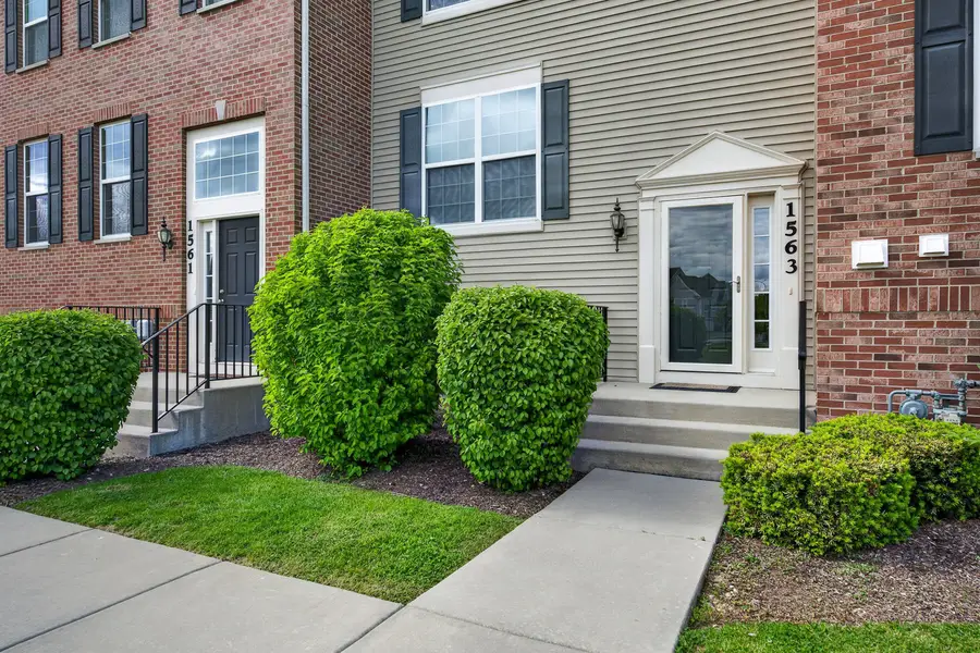 1563 Deer Pointe Drive, South Elgin, IL 60177 - #3