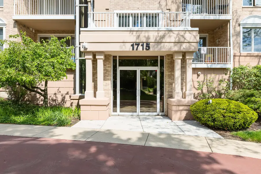 1715 Pavilion Way #307, Park Ridge, IL 60068 - #3