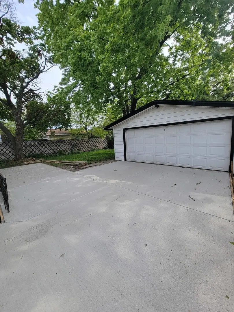 8429 Mason Avenue, Morton Grove, IL 60053 - #3