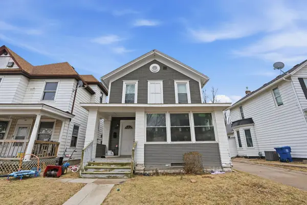 327 E 11th Street, Davenport, IA 52803