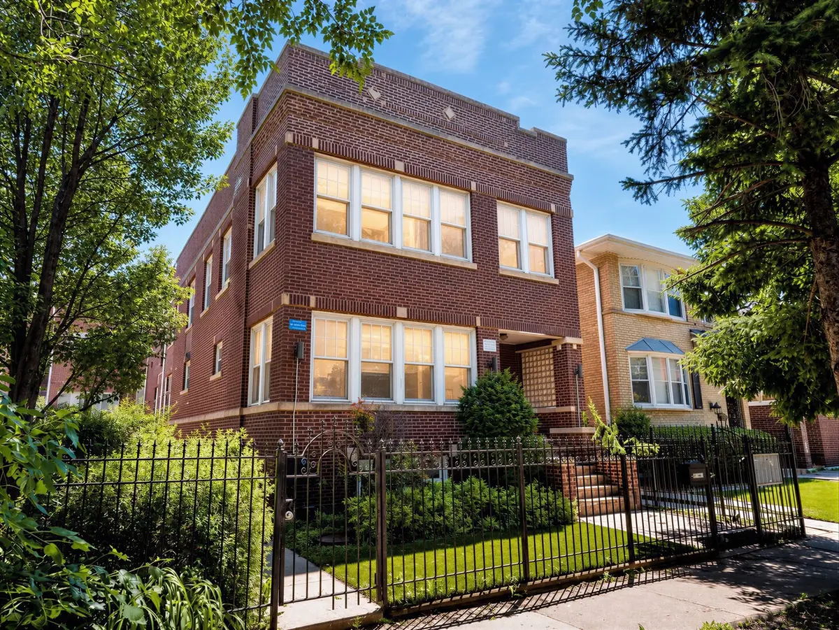 4819 W Cornelia Avenue, Chicago, IL 60641 - #1
