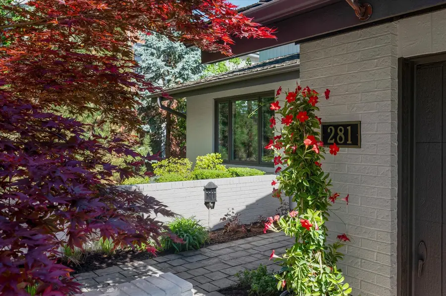 281 W Elm Park Avenue, Elmhurst, IL 60126 - #2