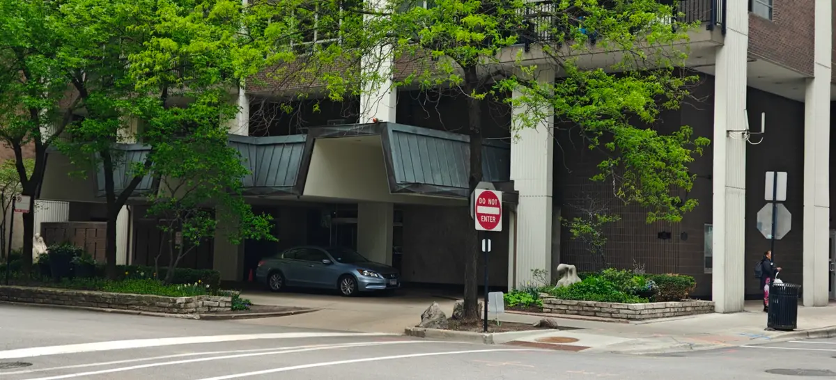 201 E Chestnut Street #17C, Chicago, IL 60611 - #1