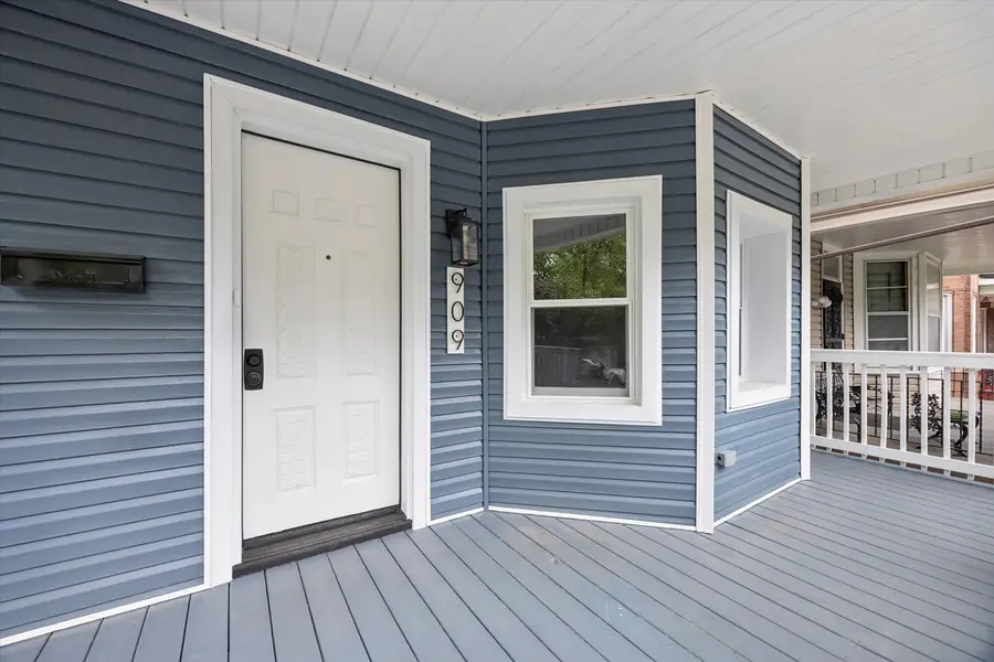 909 N Lockwood Avenue, Chicago, IL 60651 - #3