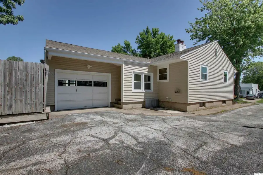 1126 S 16th St., Quincy, IL 62301 - #2