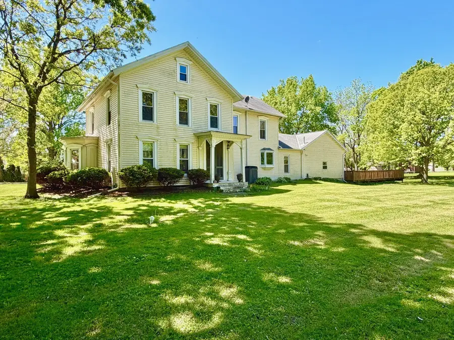 206 S Hawthorne Avenue, Granville, IL 61326 - #3