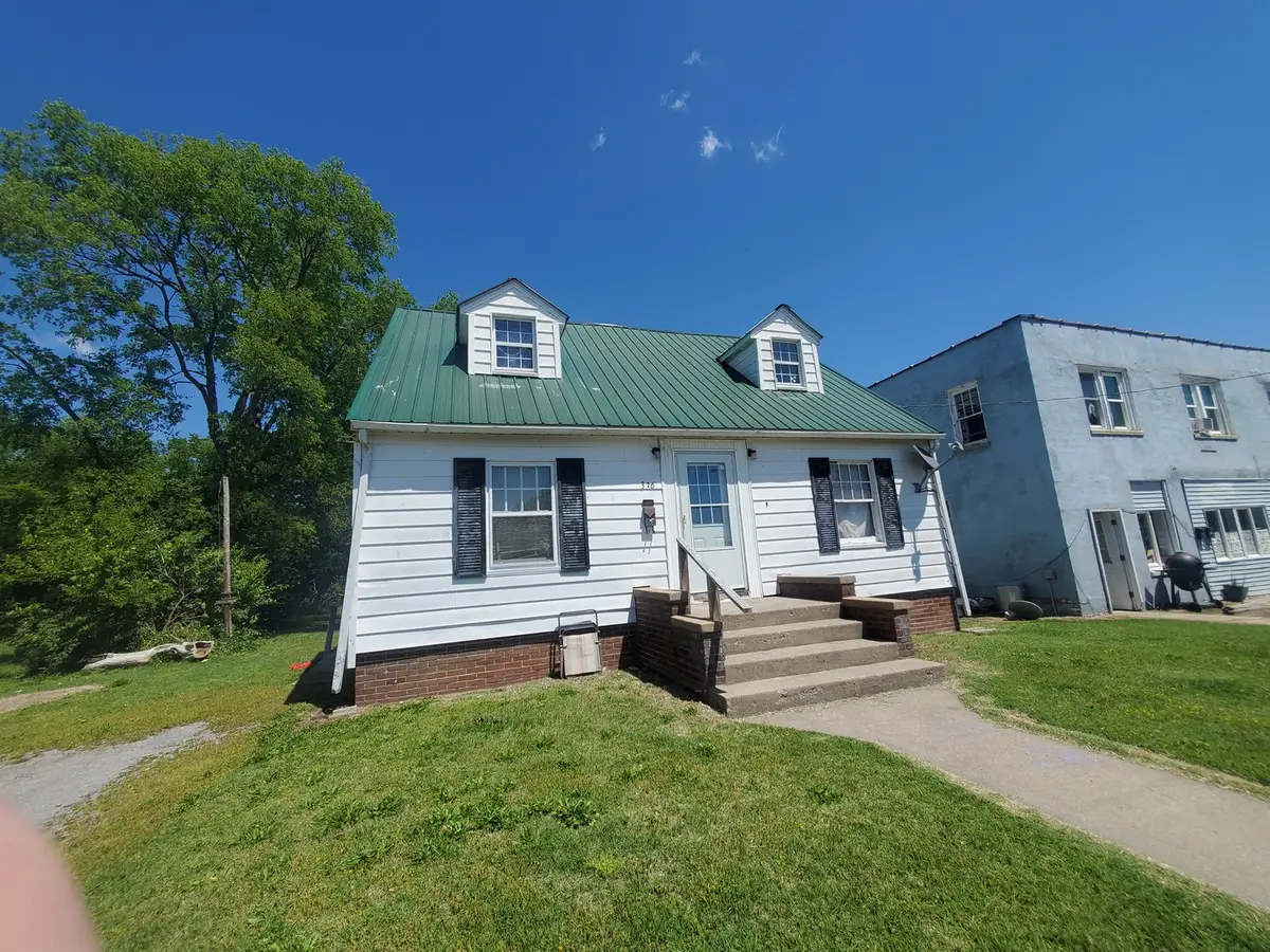 326 E Ford Street, Harrisburg, IL 62946 - #1