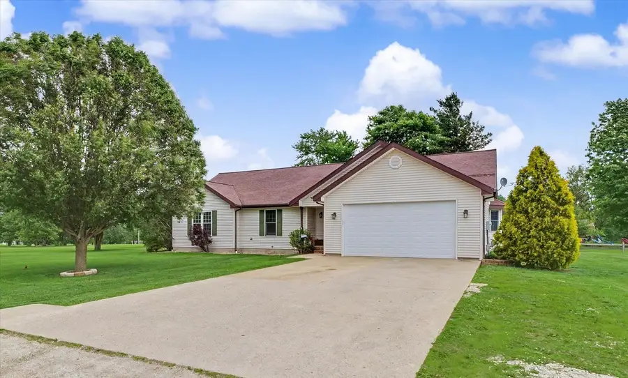 296 N 070 East Road, Loda, IL 60948 - #2