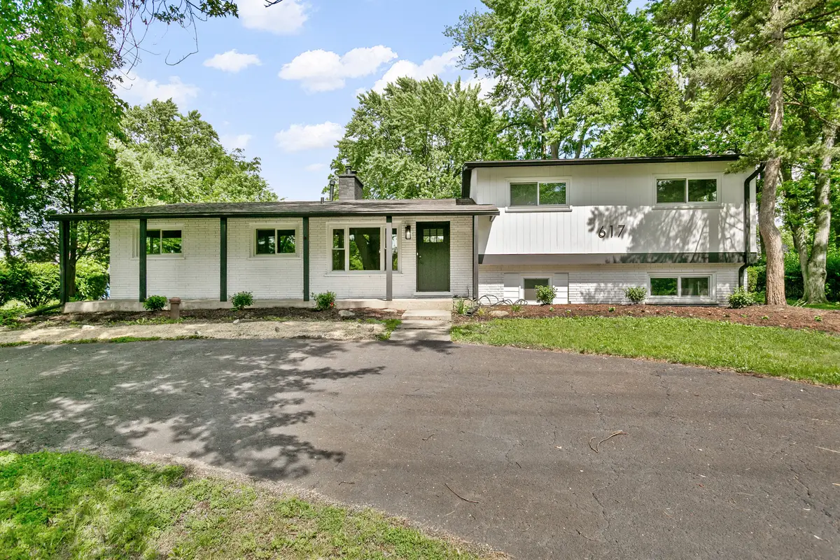 617 S Busse Road, Mount Prospect, IL 60056 - #1