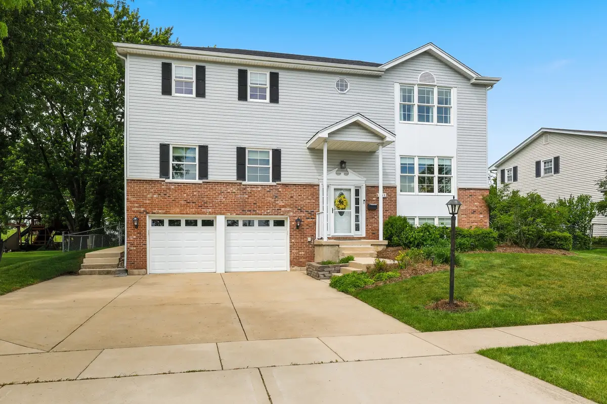890 Norman Drive, Hoffman Estates, IL 60192 - #1