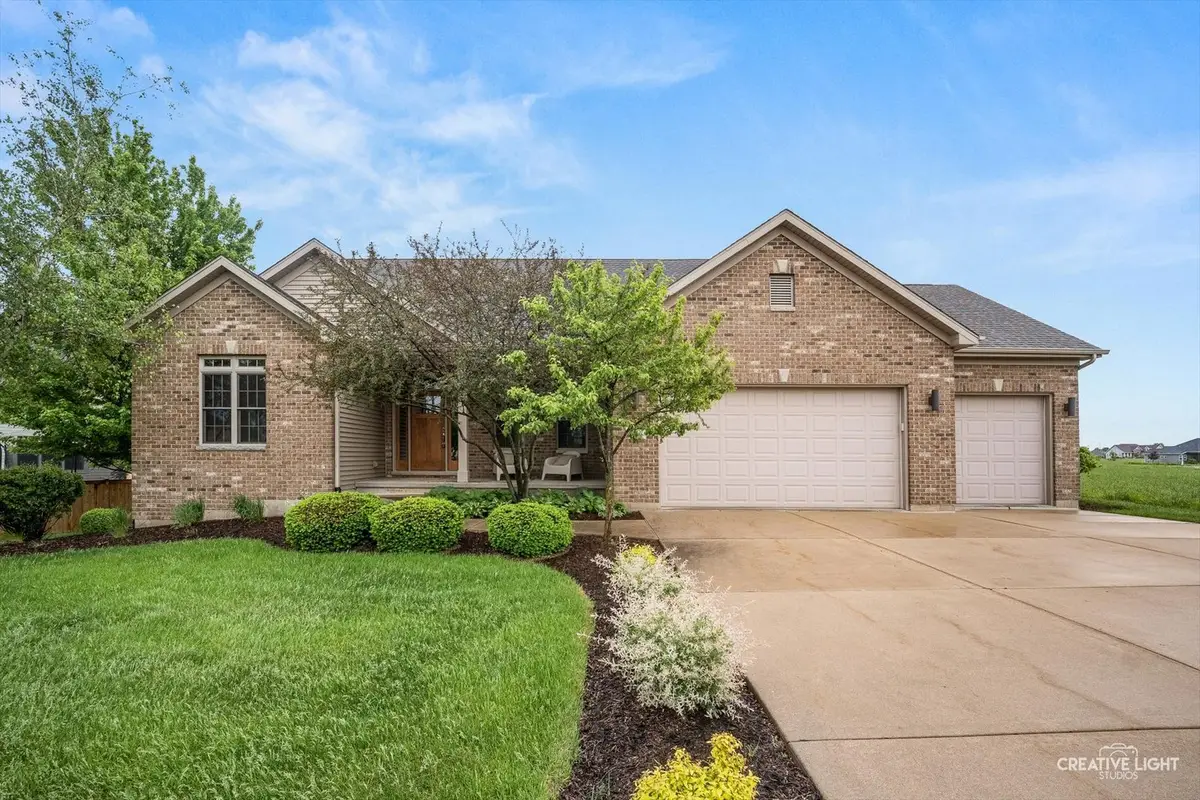 724 Emanuel Lane, Sycamore, IL 60178 - #1
