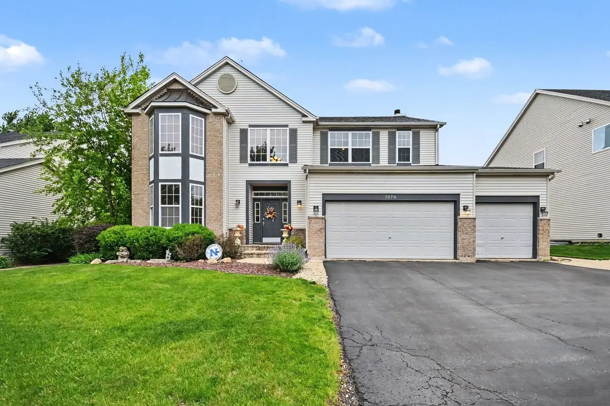 2070 Holt Lane, South Elgin, IL 60177 - #1