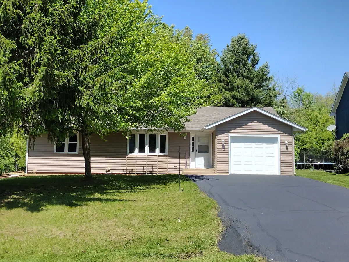 216 Bounty Drive Ne, Poplar Grove, IL 61065 - #1