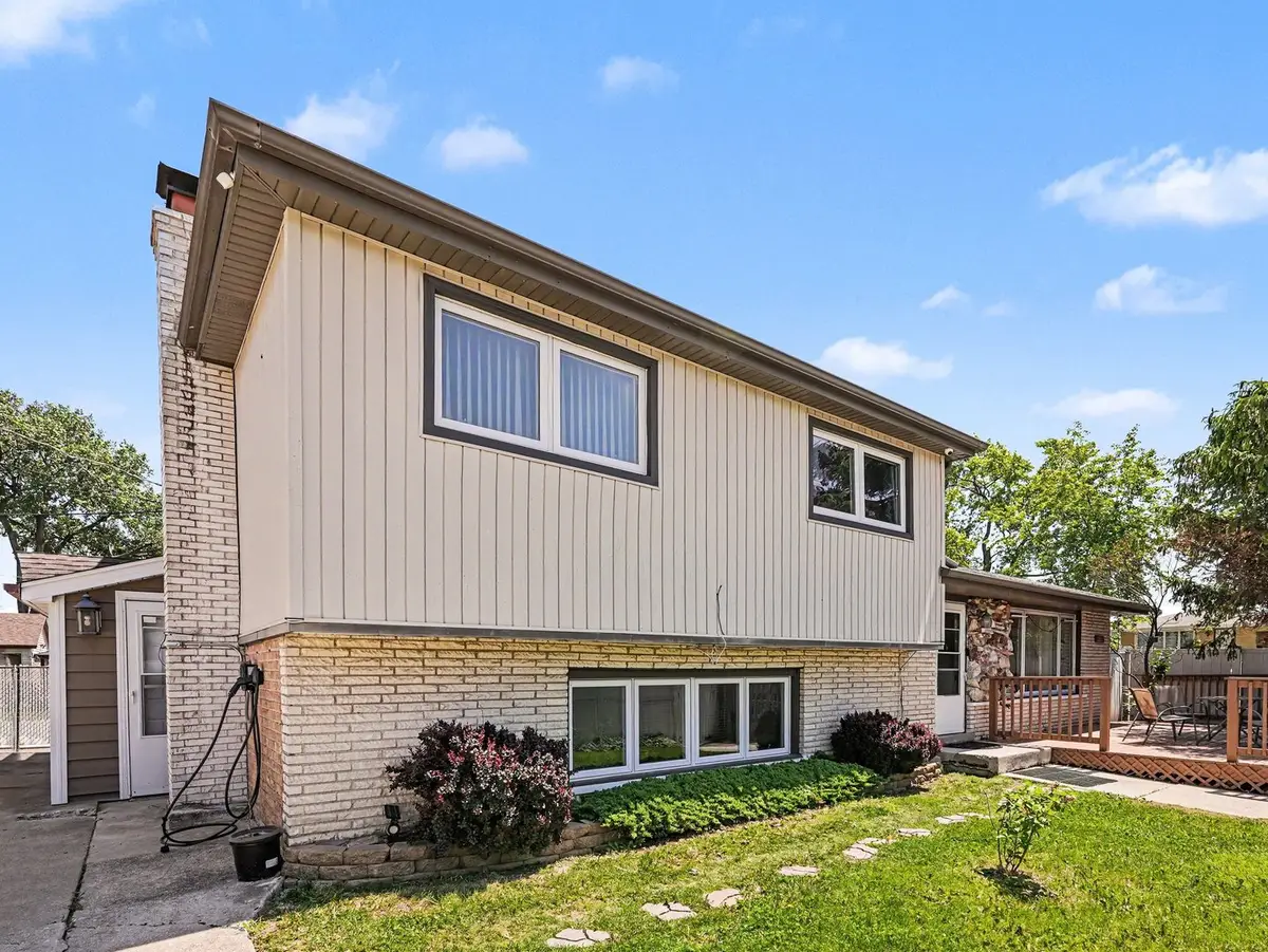 5858 W 88th Place, Oak Lawn, IL 60453 - #1
