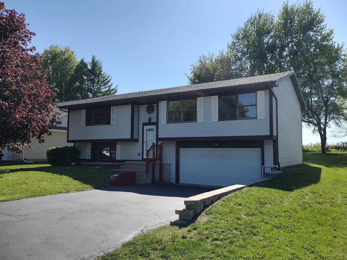 154 Columbia Street Nw, Poplar Grove, IL 61065 - #1