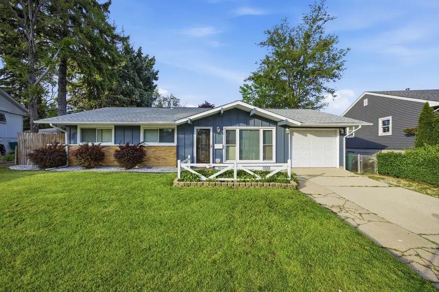 6 Beacon Avenue, Romeoville, IL 60446 - #2