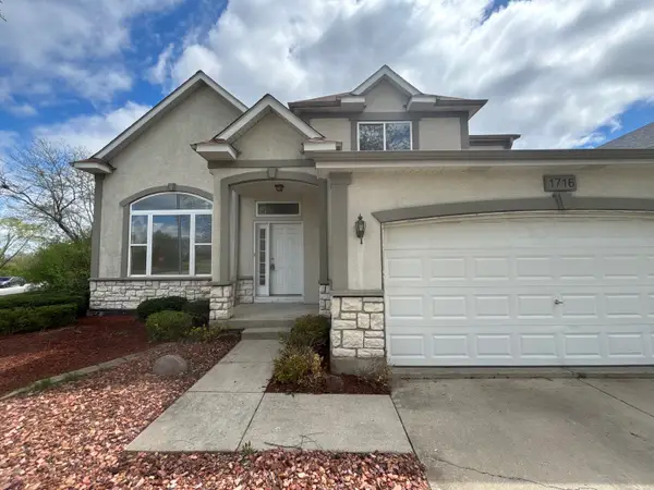 1716 Normandy Woods Court, Grayslake, IL 60030
