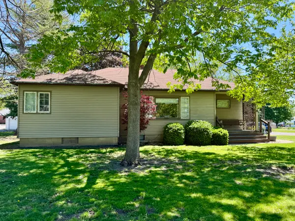 1006 N Sangamon Avenue, Gibson City, IL 60936