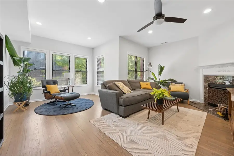 6348 N Magnolia Avenue #3, Chicago, IL 60660 - #3
