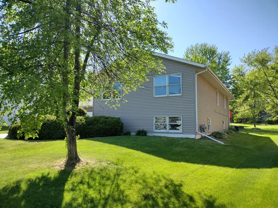 1127 Candlewick Drive Nw, Poplar Grove, IL 61065 - #3