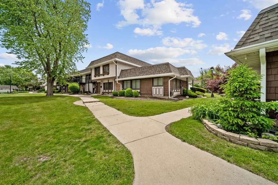 1289 Court D, Hanover Park, IL 60133 - #2