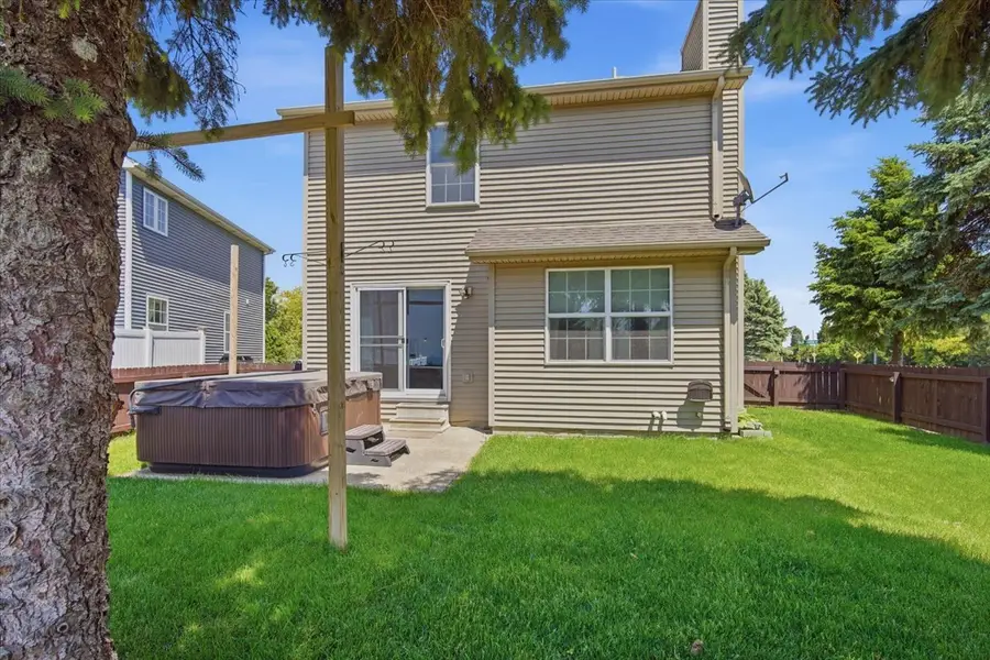 311 Old Farm Road, Bloomington, IL 61704 - #2