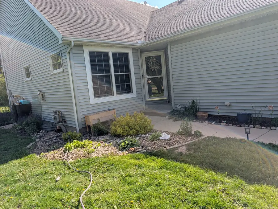 109 Labrador Lane, Downs, IL 61736 - #2