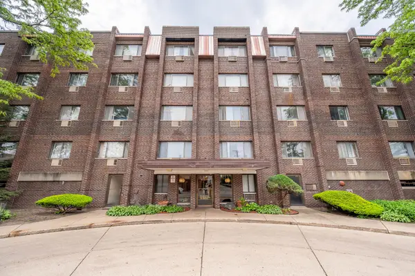 8455 W Leland Avenue #205, Chicago, IL 60656