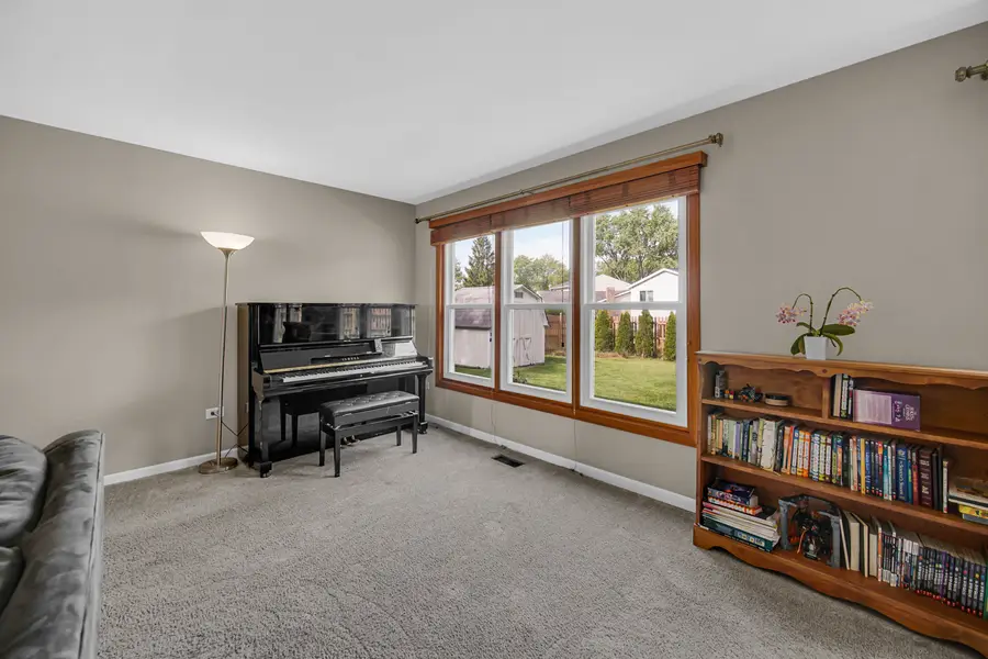 2300 Appleby Drive, Wheaton, IL 60189 - #3