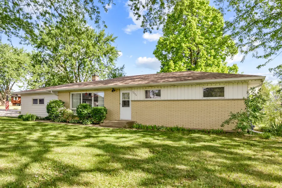 7624 Howe Road, Wonder Lake, IL 60097 - #3