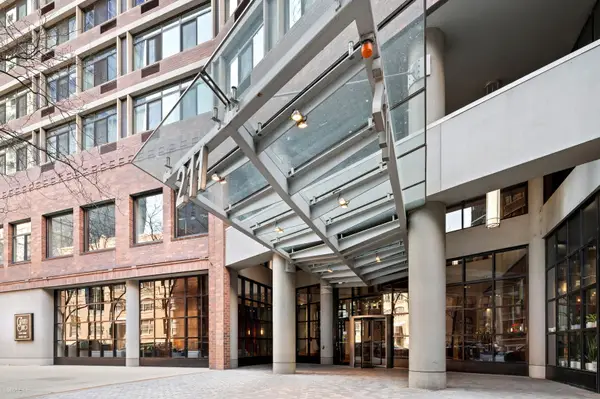 211 E Ohio Street #2915, Chicago, IL 60611