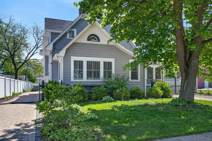 112 Douglas Avenue, Libertyville, IL 60048 - #3