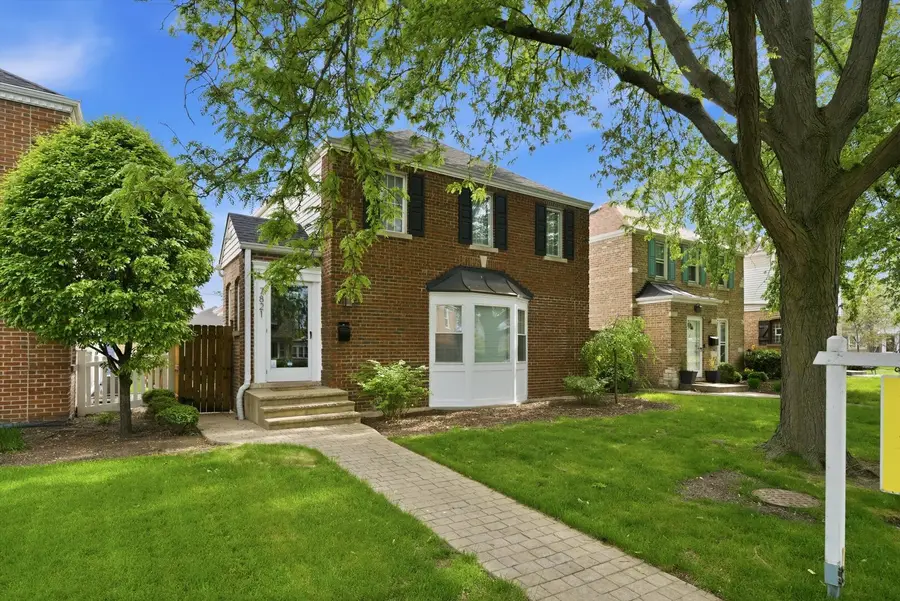7821 W Thorndale Avenue, Chicago, IL 60631 - #2