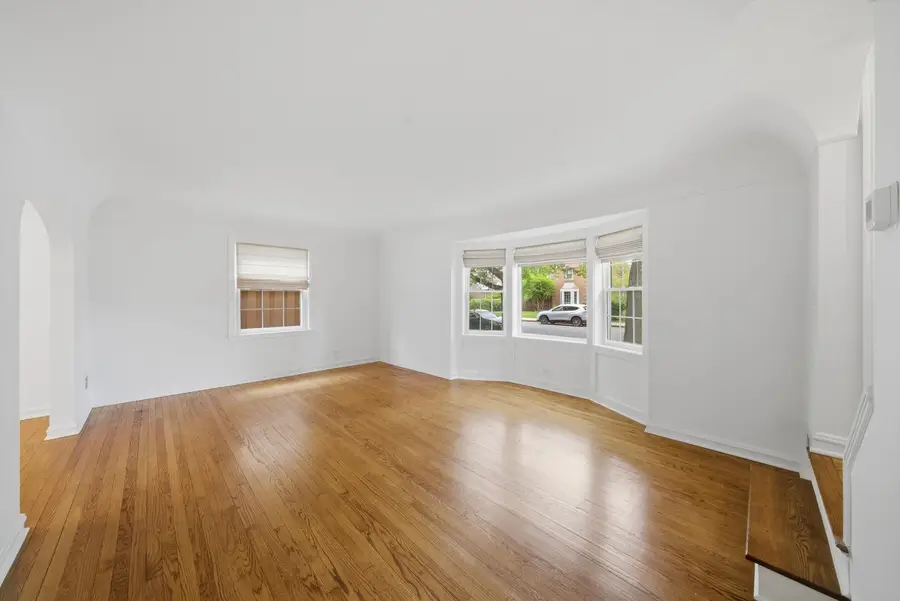 7821 W Thorndale Avenue, Chicago, IL 60631 - #3