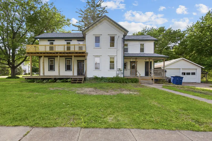 200 W Locust Street, Cambridge, IL 61238 - #3