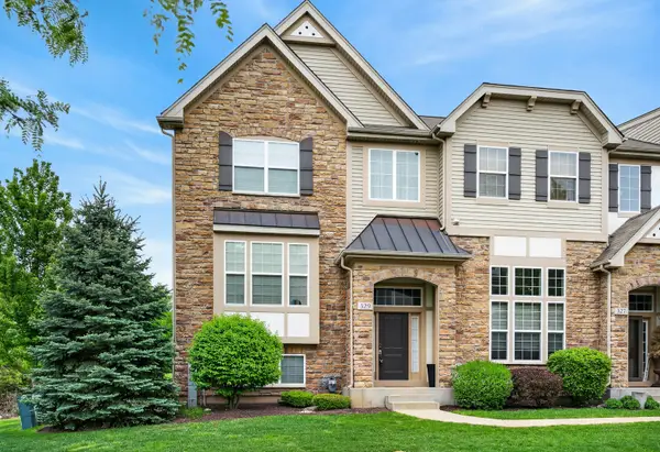 329 Bennett Drive, Carol Stream, IL 60188