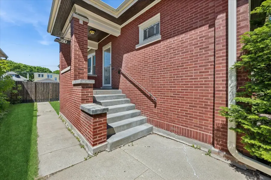 3810 N Mozart Street, Chicago, IL 60618 - #3